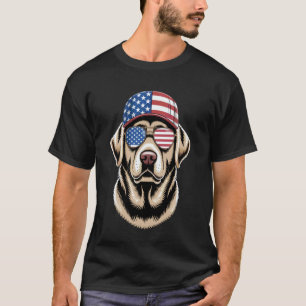 Labrador Retriever med USA-flagga T Shirt