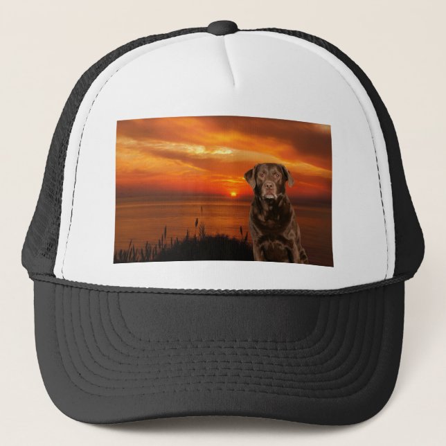 Labrador Retriever Sitta bredvid Sunset Hund Truckerkeps (Framsida)