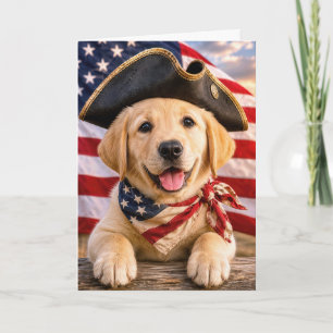 Labrador Retriever Valp som bär en Trehörning Hatt Kort