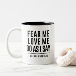 Labyrintcitationsteckenmuggen "fruktar mig, älskar Två-Tonad mugg