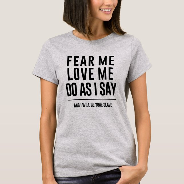 Labyrintcitationstecknet 'fruktar mig kärlek Me T-shirt (Framsida)