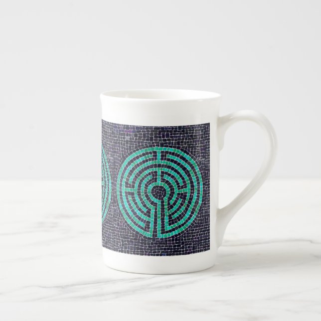 LABYRINTH III Bone China Mugg Benporslin Mugg (Höger)