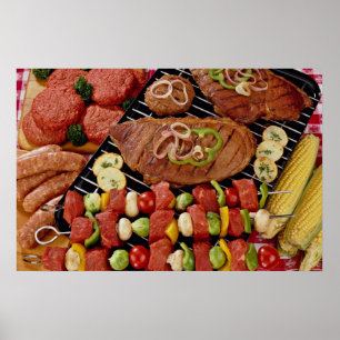 Läcker grillfest med uncooked och lagad mat poster