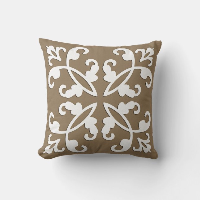 Lacy cutwork - white over taupe tan tan kudde (Framsida)