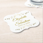 Lacy guld- Filigree elegantt enkelt Underlägg Papper<br><div class="desc">Dessa ska härliga underlägg gör din riktigt speciella bröllopmottagande eller repetition middag. Designat, som en del av vårt guld omkullkastar elegant bröllopföljet, presenterar de ett enkelt, yet den eleganta designen med guld- text på en vitbakgrund med en guld- faux omkullkastar den blom- gränsen. Personifiera lätt med namn av koppla ihop,...</div>