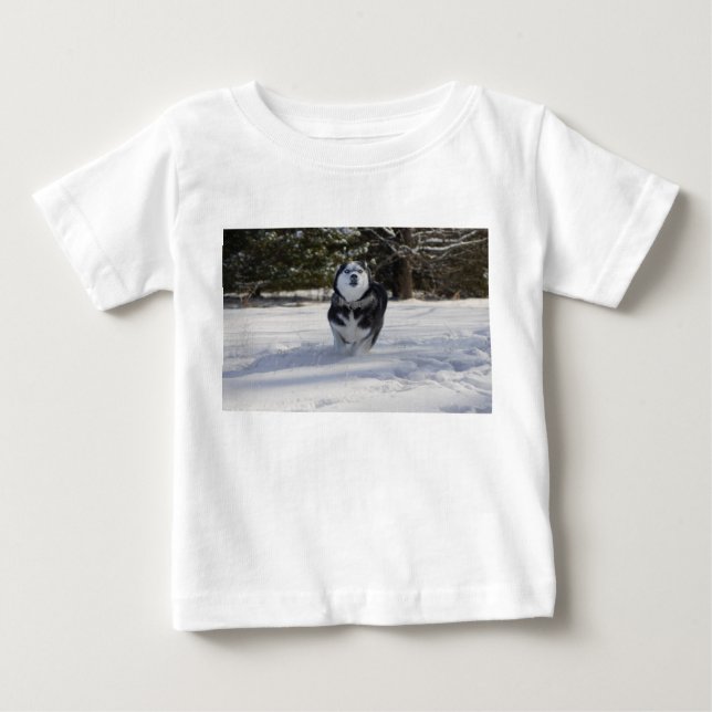 Laddar Genom T-shirt (Framsida)