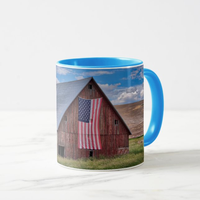Ladugård med amerikanska flaggan | Colfax, Mugg (Framsida höger)