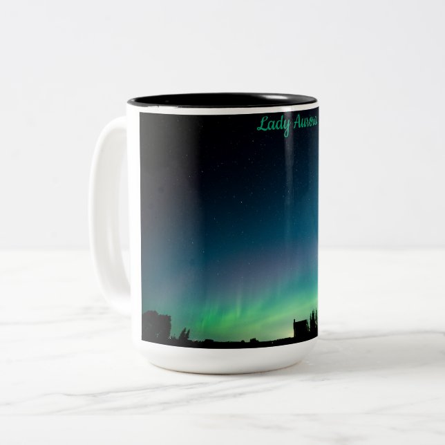 "Lady Aurora" magisk mugg med norrsken (Framsida vänster)