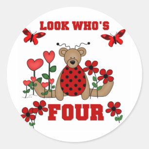Ladybug Bear 4e födelsedagen Tshirts och Gifts Runt Klistermärke