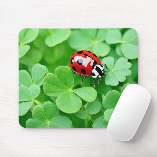 Ladybug på fyraLöv Klöver Musmatta (Med mus)