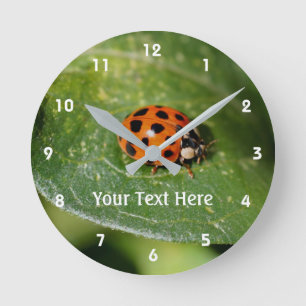 Ladybug på Löv Rund Klocka
