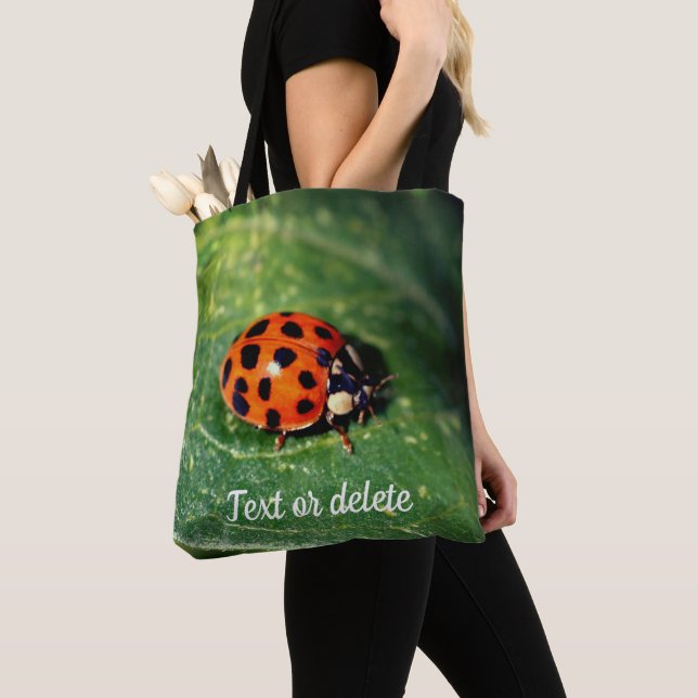 Ladybug på Personligen Löv Close Up Tygkasse (Närbild)