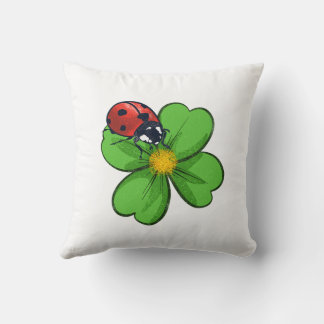 Ladybugs and Green Leaves Nature Illustration Past Kudde