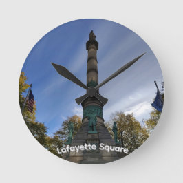 Lafayette Square Wall Clock Rund Klocka