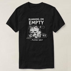 Låg Batteri Sömnig Katt Kaffe Humor Design T Shirt