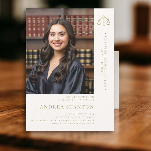 Lag School Guld Scales of Justice Photo Inbjudningar (law school graduation party invitation photo gold scales of justice elegant modern classic)