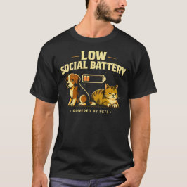 Låg social batteri Rolig hund och katt Introvert h T Shirt