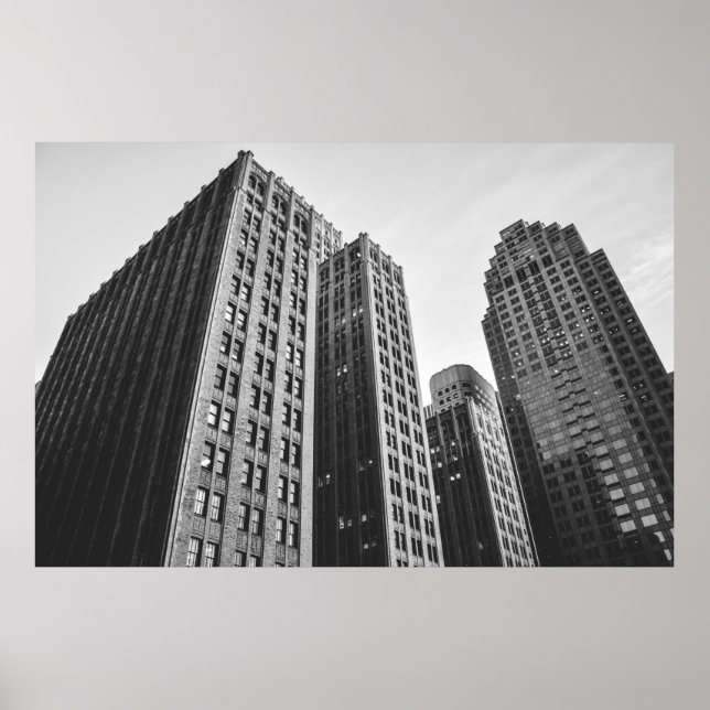 LÅG VINKEL GRAYSCALE-FOTOGRAFI AV HÖG STIGA UPP BY POSTER (Framsidan)