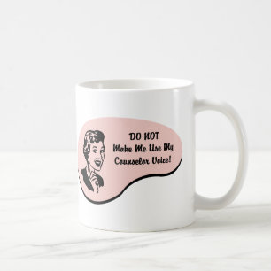 Lägerledaren uttrycker kaffemugg