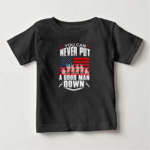 Lägg aldrig ner en Bra Man i skjorta T Shirt