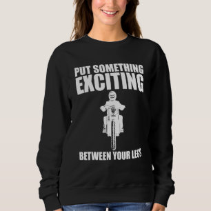 Lägg något som spännande mellan Benen T Shirt