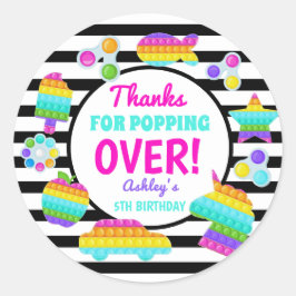 Lägg på det födelsemärke, klippa över dekal runt klistermärke