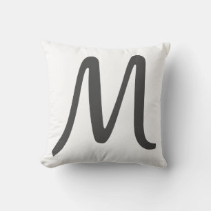 Lägg till din Brev M Dekorativ kudde Cushion
