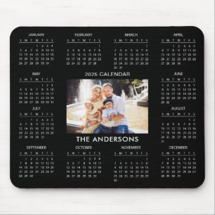 Lägg till din egen familjefoto 2025-kalender musmatta