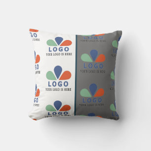 LÄGG TILL DIN EGEN LOGOTYP. DEKORATIV KUDDE