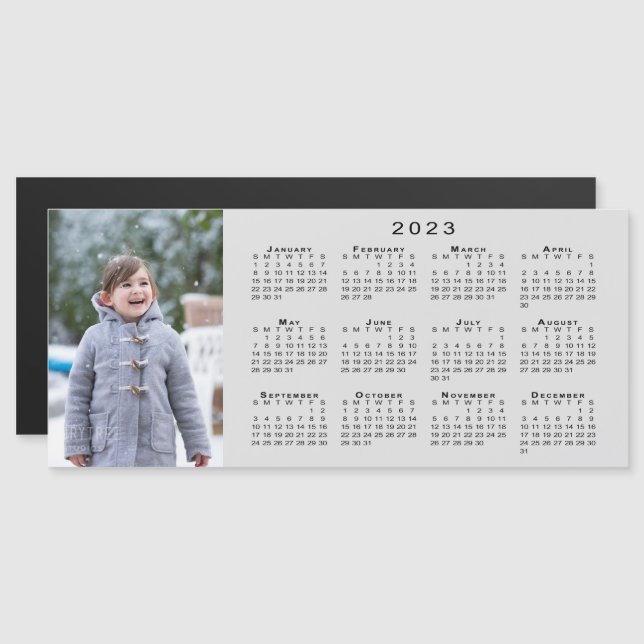 Lägg till din foto 2023-kalender på Grått Magnet (Fram/baksida)