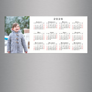 Lägg till din foto 2026-kalender på vitmagnet