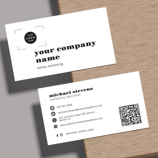 Lägg till din logotyp modern professionell QR-kod Visitkort (Skapare uppladdad)