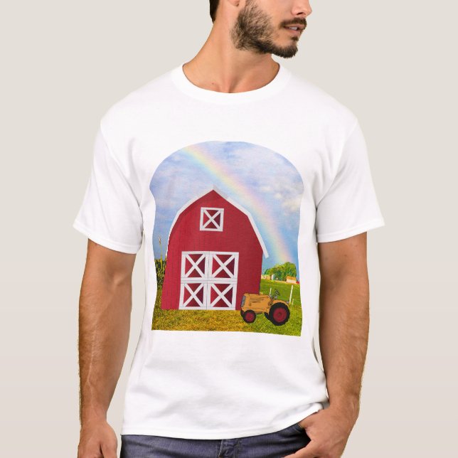 Lägg till ditt namn i Red Barn med Blå himmel Tee (Framsida)