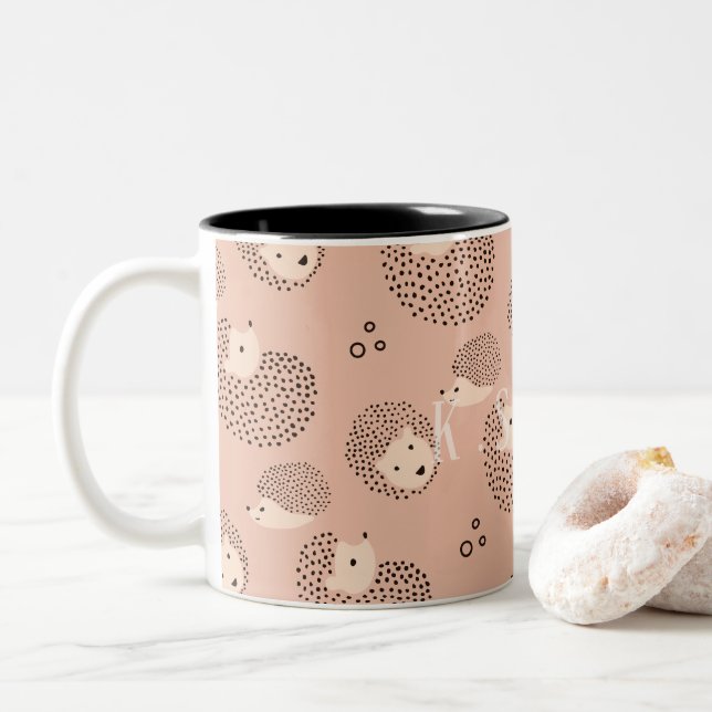 Lägg till ditt namn| Modern Cute Hedgehog Mönster Två-Tonad Mugg (Med munk)