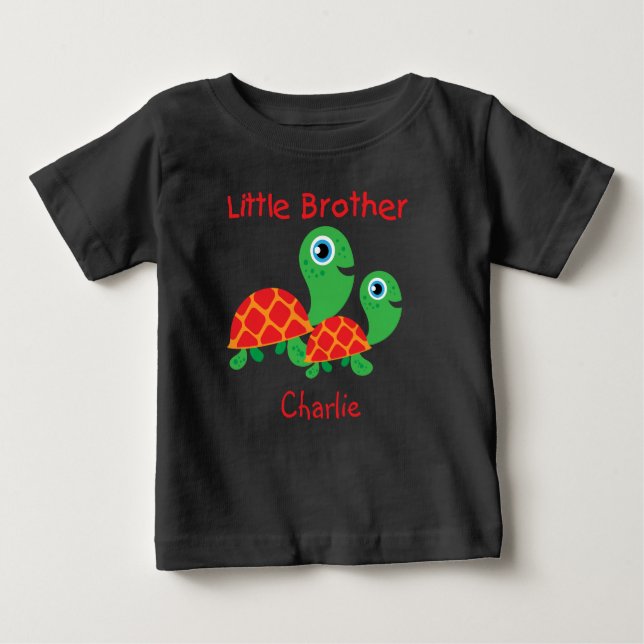 Lägg till en anpassad liten bror i Turtles Little  Tee (Framsida)
