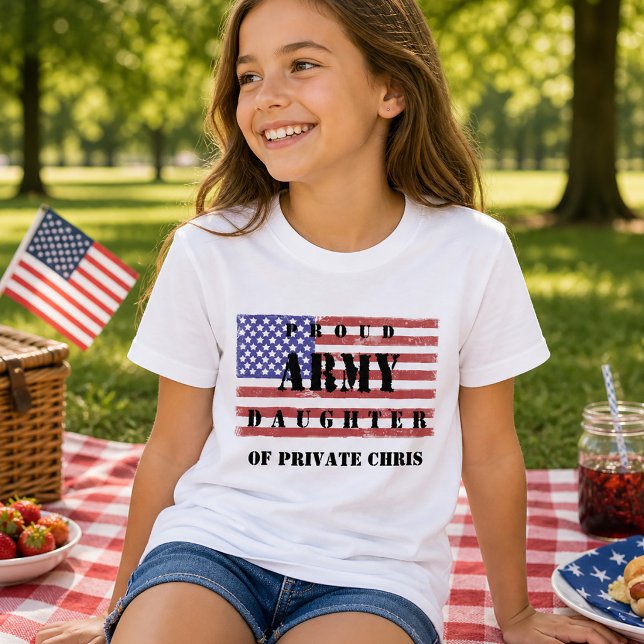 Lägg till Förälders Namn Stolt Armé Dotter Tröja (Add Parent's Name Proud Army Daughter Shirt)