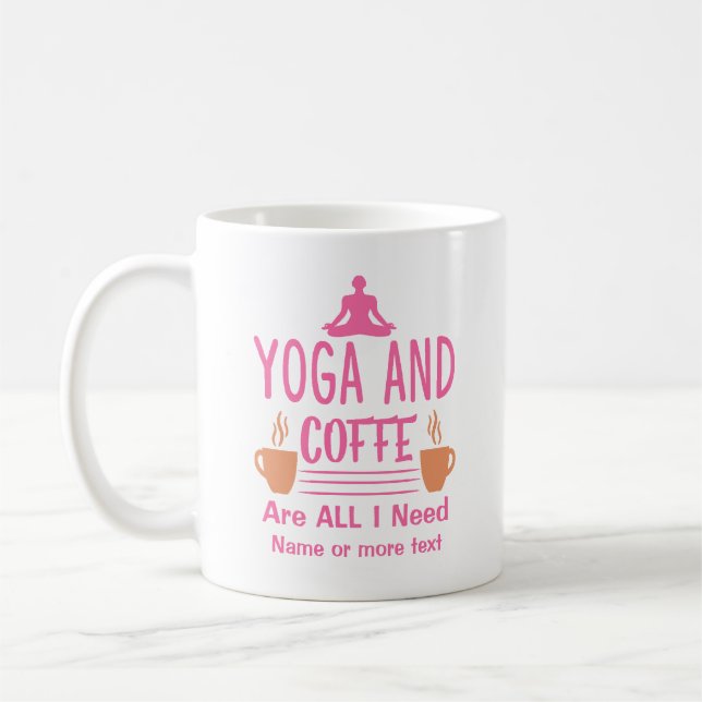 Lägg till Namn eller Rosa av Yoga-kaffe som behövs Kaffemugg (Vänster)