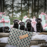Lägg till Namn Labrador Puppy Mint Modern jul Presentpapper<br><div class="desc">Black Labrador-valpar med Lägg till ett Namn Choice ,  söt modern pastel rosa och grönt-presentfigursättning för hund älskare helgdag eller gåva ge - i ett modernt pastel färg - är designen cirka 6 tum,  så bäst för större paket -</div>