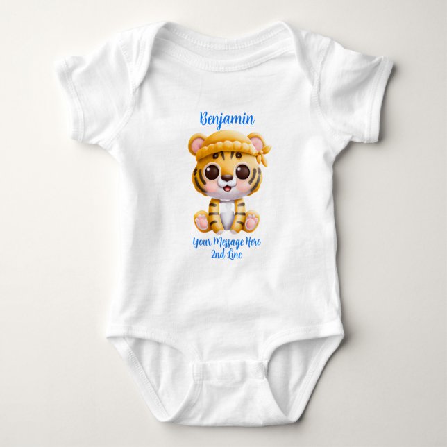 Lägg till namntext, baby tiger med hatt  t shirt (Framsida)