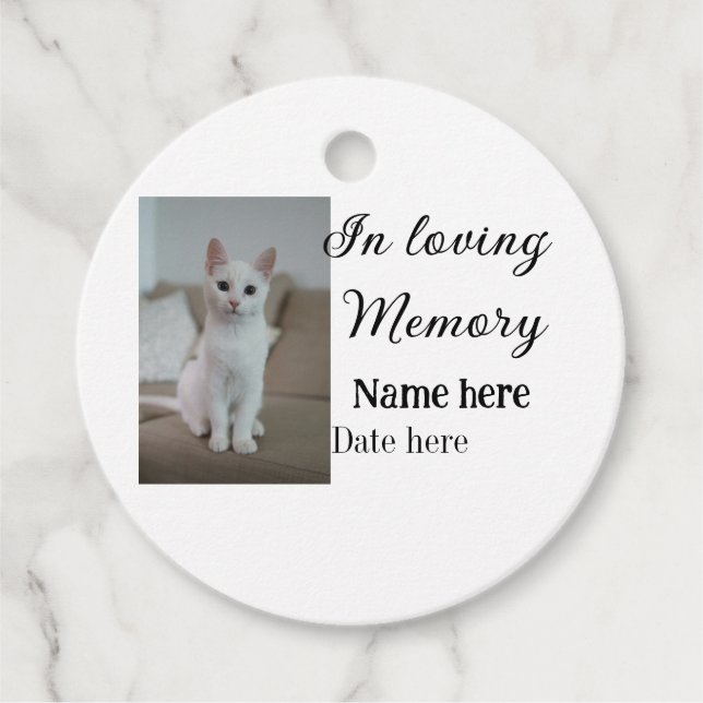 Lägg till pet namn i minnesminnet gåvor etiketter (Framsida)