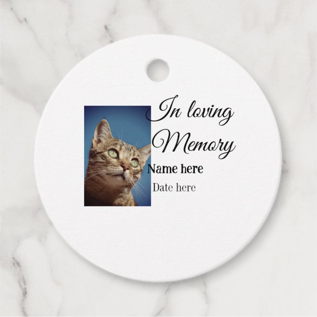 Lägg till pet namn i minnesminnet gåvor etiketter (Framsida)