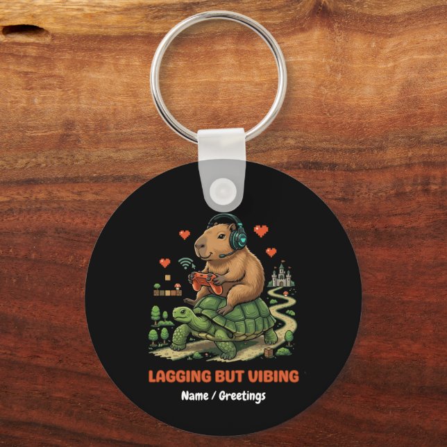Lagging But Vibing Funny Capybara & Turtle Gamer  Nyckelring (Framsida)