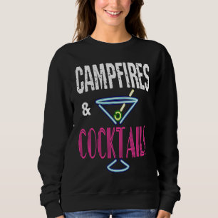 Lågor och Cocktails Camping Dricka Camp Humor T Shirt