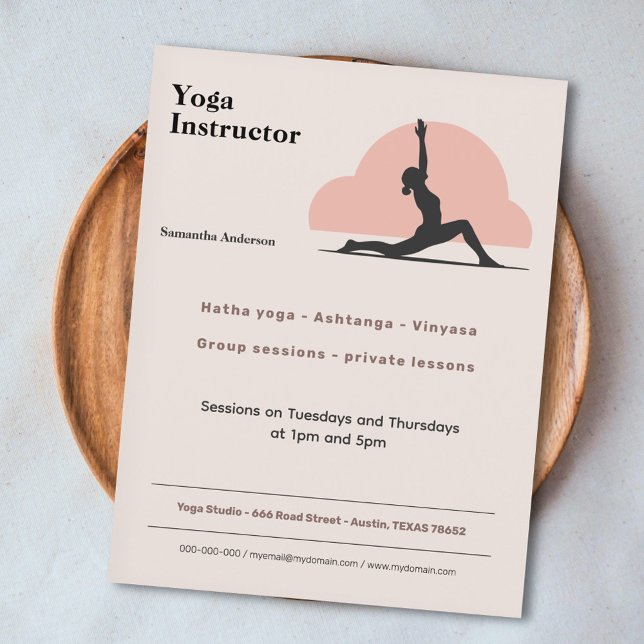Lågstegsfack - Yoga Instructor Flyer (Low Lunge Pose - Yoga Instructor Flyer)