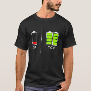 Lågt Pappa-batteri Pappa för Twillingar till pappa T Shirt