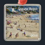 Laguna Beach, Orange County, CA Julgransprydnad Metall<br><div class="desc">Laguna Beach i Orange County är en av de mest populära stränderna i södra Kalifornien. Stranden är liten och tjock med konst- och strandbutiker. Även en populär strand för att se delfiner och tidvatten i bassäng.</div>