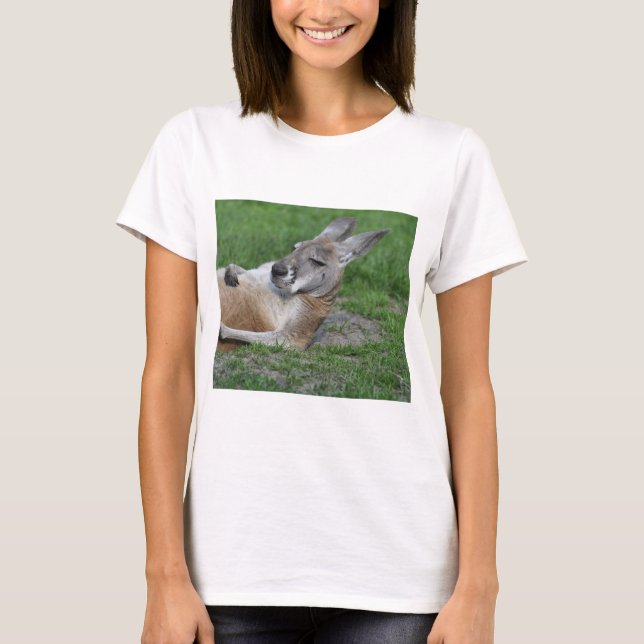 Laid-back Kangaroo T Shirt (Framsida)