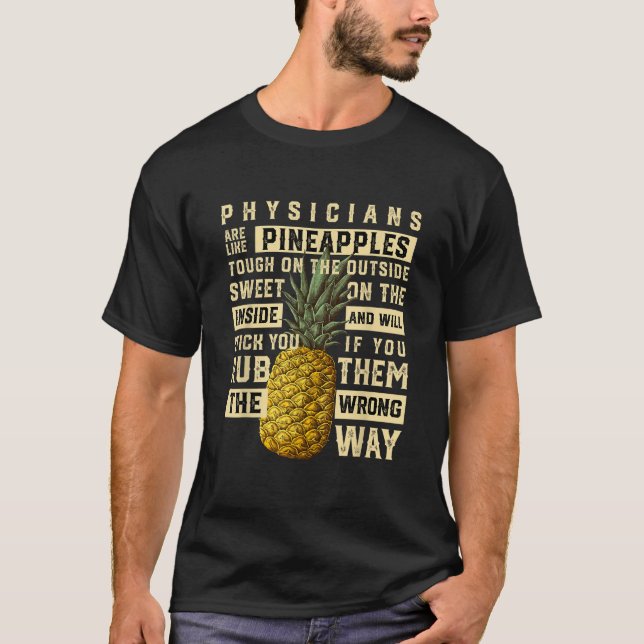 Läkare är som ananas Doktor sommar T Shirt (Framsida)