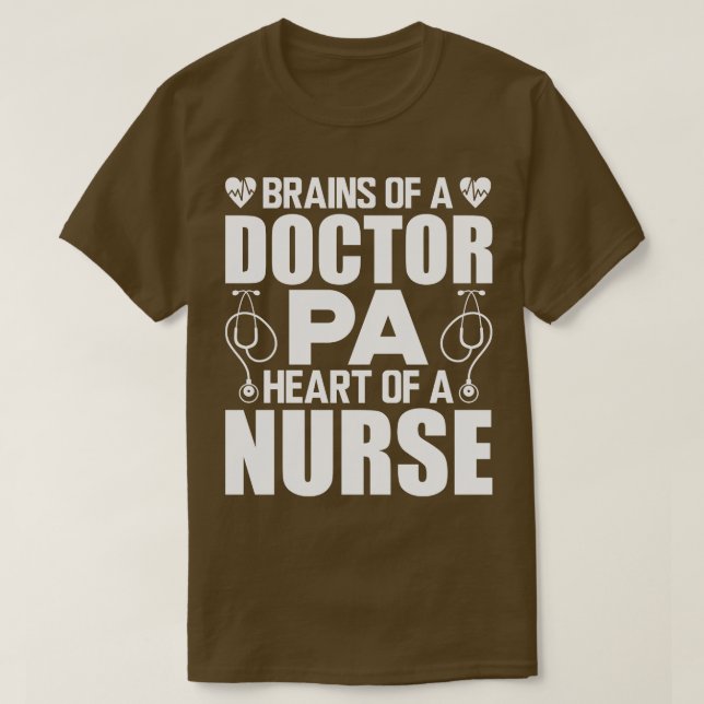 Läkare, biträdande hjärnor i ett doktor Hjärta i e T Shirt (Design framsida)