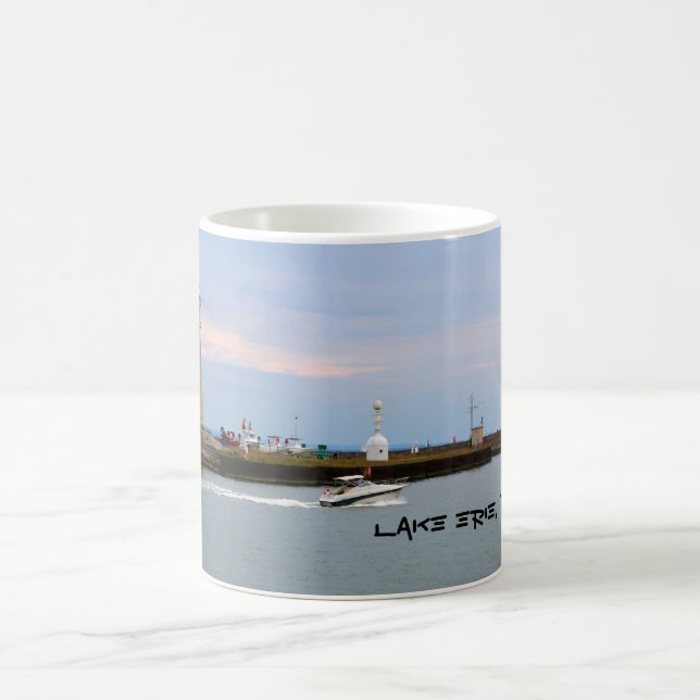 Lake Erie fyr för buffel NY Kaffemugg (Center)
